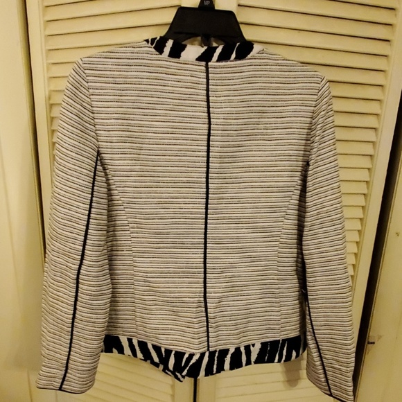 Chico's  Jacket - Picture 5 of 7